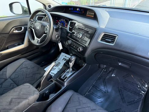 Used 2013 Honda Civic LX image 9