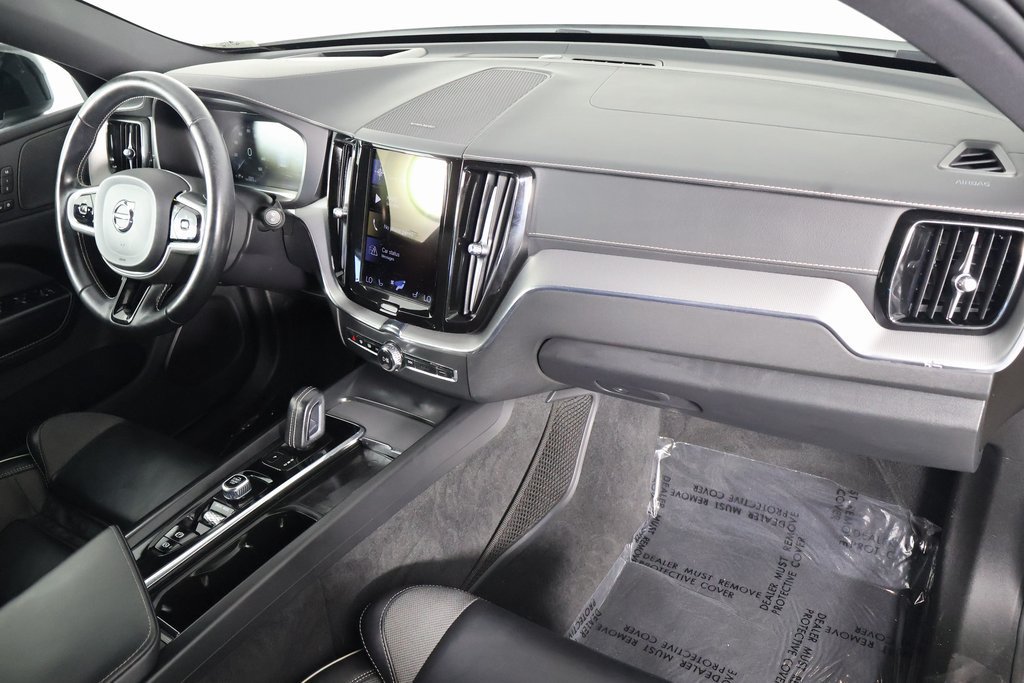 Used 2021 Volvo XC60 T8 R-Design w/ Protection Package Premier AWD/4WD image 8