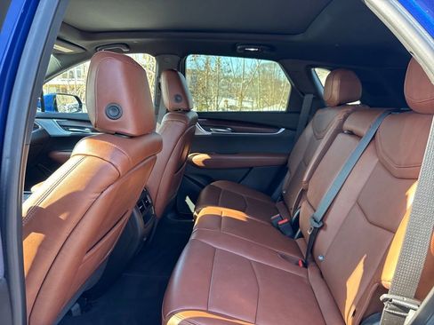 Certified 2023 Cadillac XT5 Premium Luxury image 11