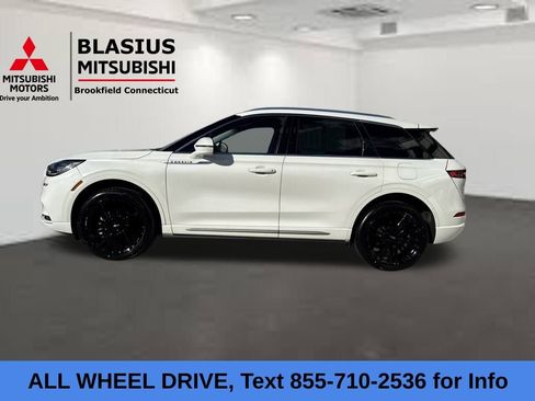 Used 2021 Lincoln Corsair Reserve image 4