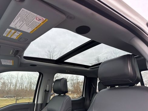 Used 2025 Ford F250 Lariat w/ Lariat Ultimate Package image 9