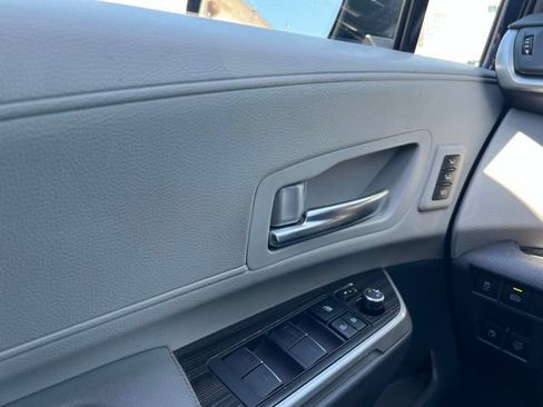 Used 2021 Toyota Sienna Limited AWD/4WD image 23