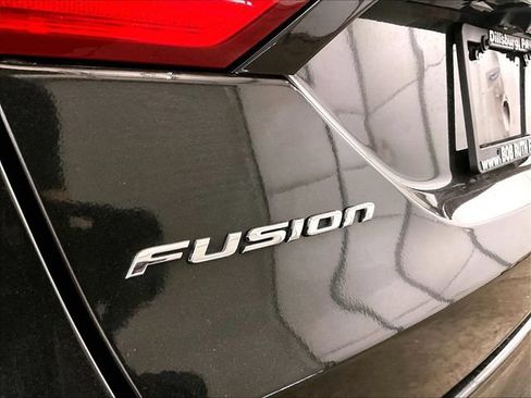 Used 2013 Ford Fusion SE FWD image 13