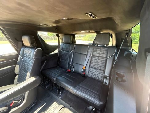 Used 2021 Cadillac Escalade Sport Platinum w/ Heavy-Duty Trailer Package AWD/4WD image 12