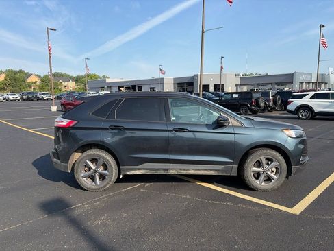 Used 2023 Ford Edge SEL w/ Sport Appearance Package AWD/4WD image 8