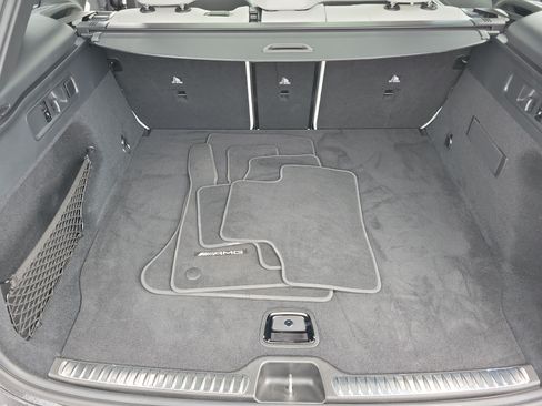 Used 2024 Mercedes-Benz GLC 300 image 7