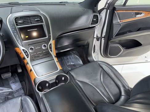 Used 2017 Lincoln MKX Select w/ Select Plus Package image 13