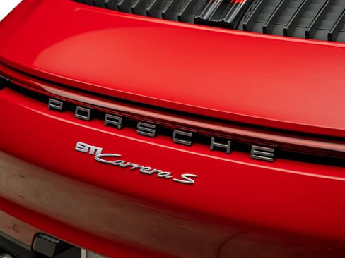 Used 2022 Porsche 911 Carrera S w/ Premium Package RWD image 15