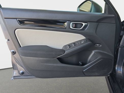 Certified 2022 Honda Civic EX image 27
