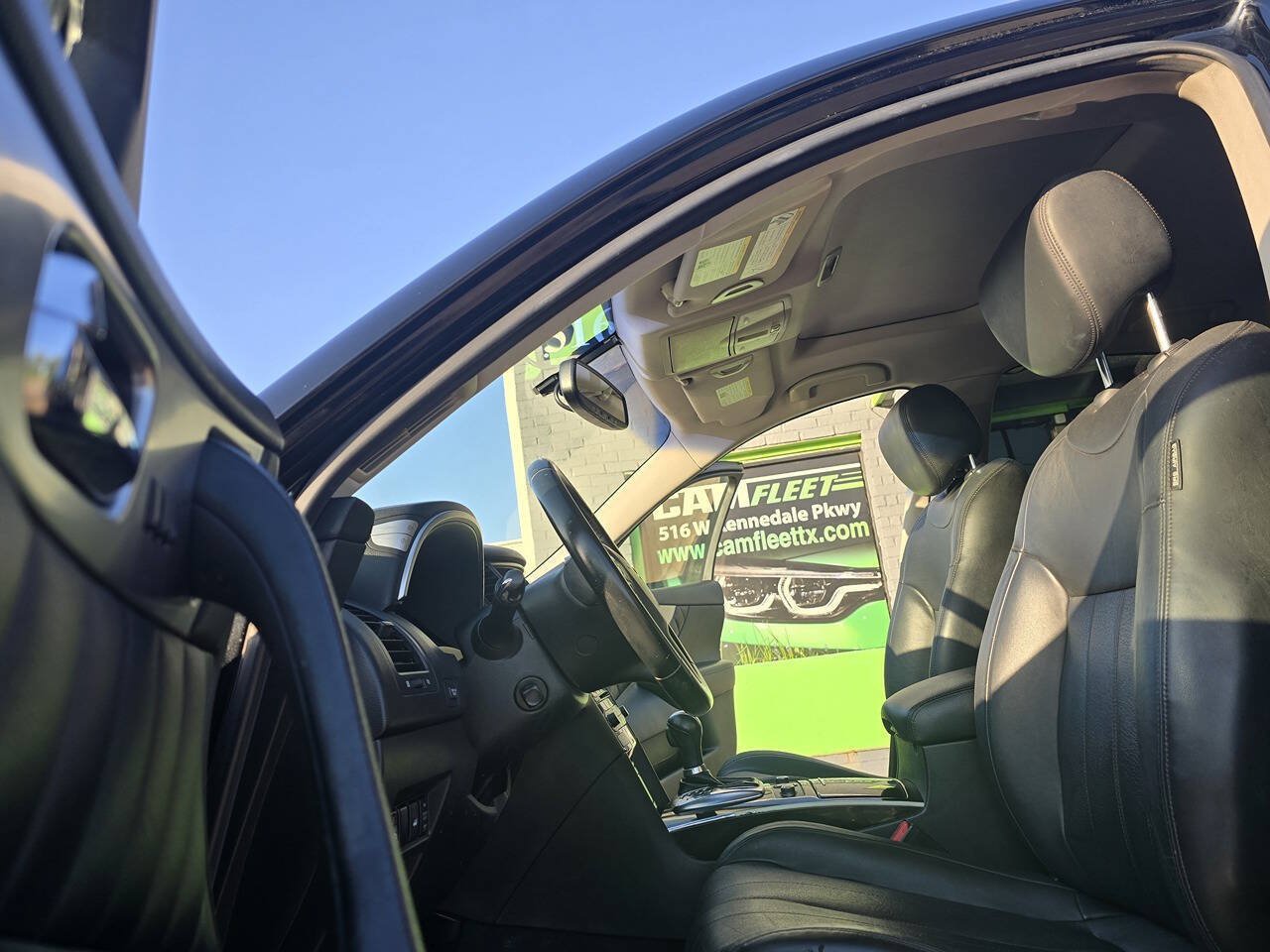 Used 2015 INFINITI QX70 AWD w/ Premium Package image 18
