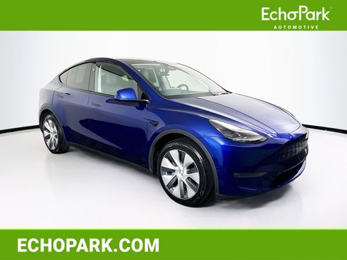 Used 2023 Tesla Model Y Long Range image 1