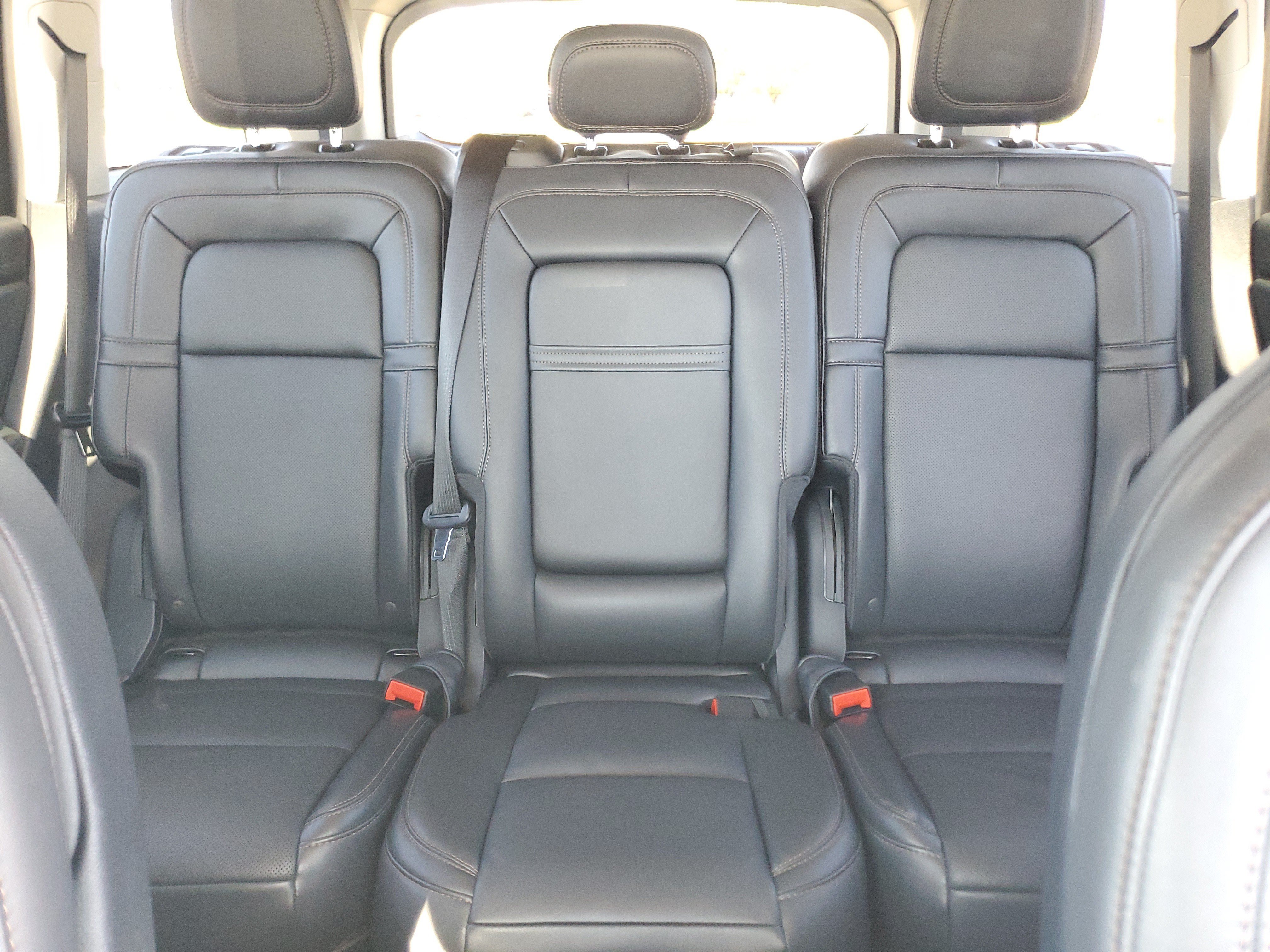 Used 2025 Lincoln Aviator Reserve w/ Equipment Group 201A AWD/4WD image 19