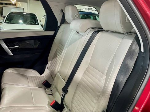 Used 2020 Land Rover Discovery Sport S image 21
