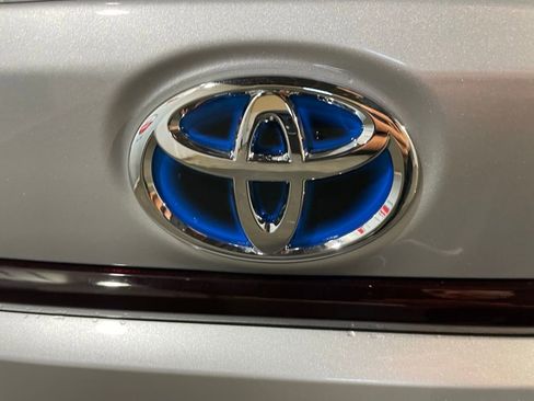 New 2025 Toyota Corolla Hybrid Sedan image 21