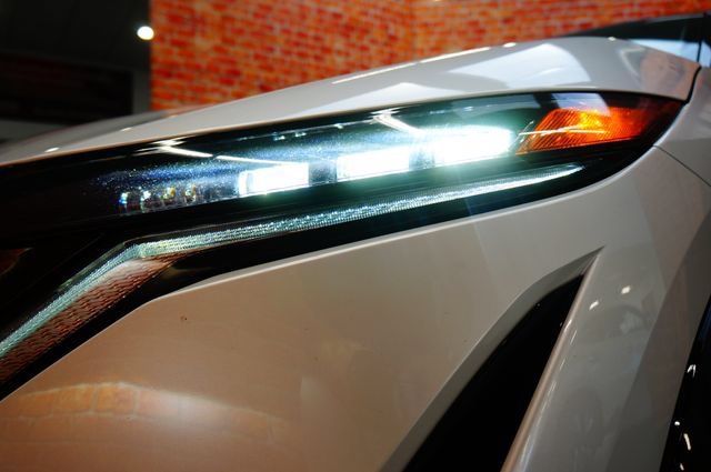 Certified 2023 Nissan Ariya FWD image 58