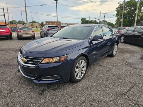 Used 2017 Chevrolet Impala LT w/ Convenience Package FWD image 3