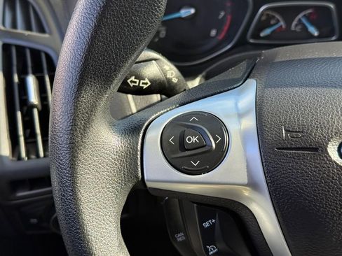 Used 2014 Ford Focus SE w/ SE Winter Package image 18