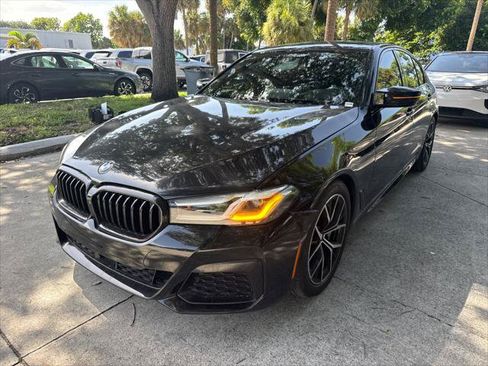 Used 2021 BMW 530i w/ M Sport Package RWD image 2