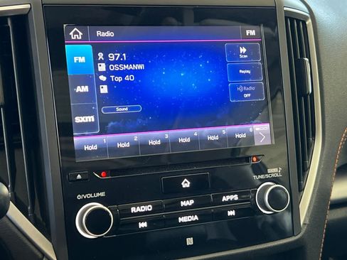Used 2020 Subaru Crosstrek 2.0i Limited w/ Moonroof Package w/Navigation AWD/4WD image 22