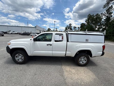 Used 2020 Toyota Tacoma SR RWD image 5
