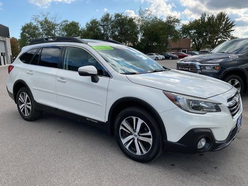 Used 2018 Subaru Outback 2.5i Limited w/ Popular Package #2 image 10