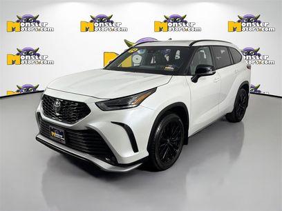 Used 2024 Toyota Highlander XSE