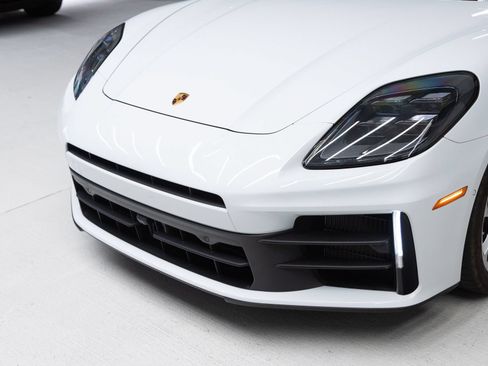 Certified 2025 Porsche Panamera w/ Premium Package RWD image 32
