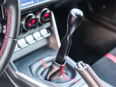 Used 2022 Subaru BRZ Limited RWD image 19