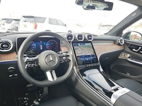 Used 2025 Mercedes-Benz GLC 300 GLC 300 image 13