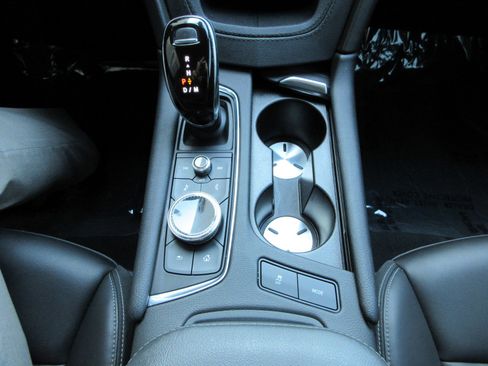 Used 2023 Cadillac XT6 Luxury image 55