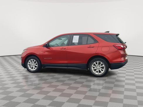 Used 2020 Chevrolet Equinox LS w/ LS Convenience Package image 6