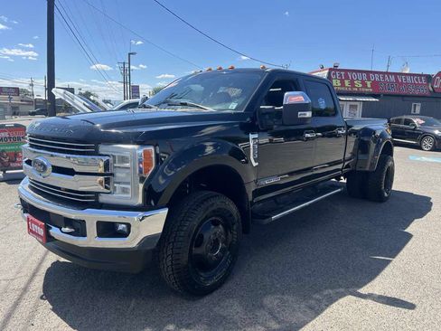 Used 2017 Ford F350 Lariat w/ Lariat Ultimate Package AWD/4WD image 2