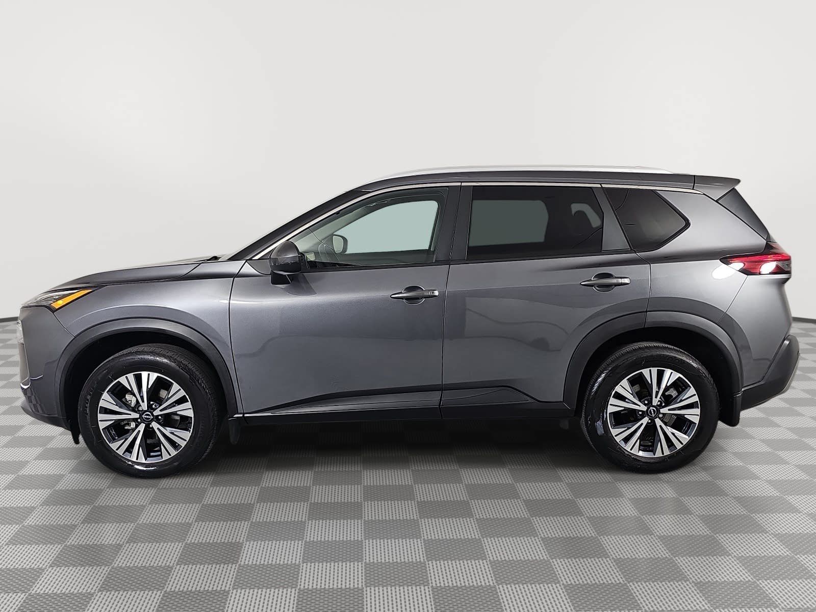 Used 2022 Nissan Rogue SV w/ SV Premium Package AWD/4WD image 5