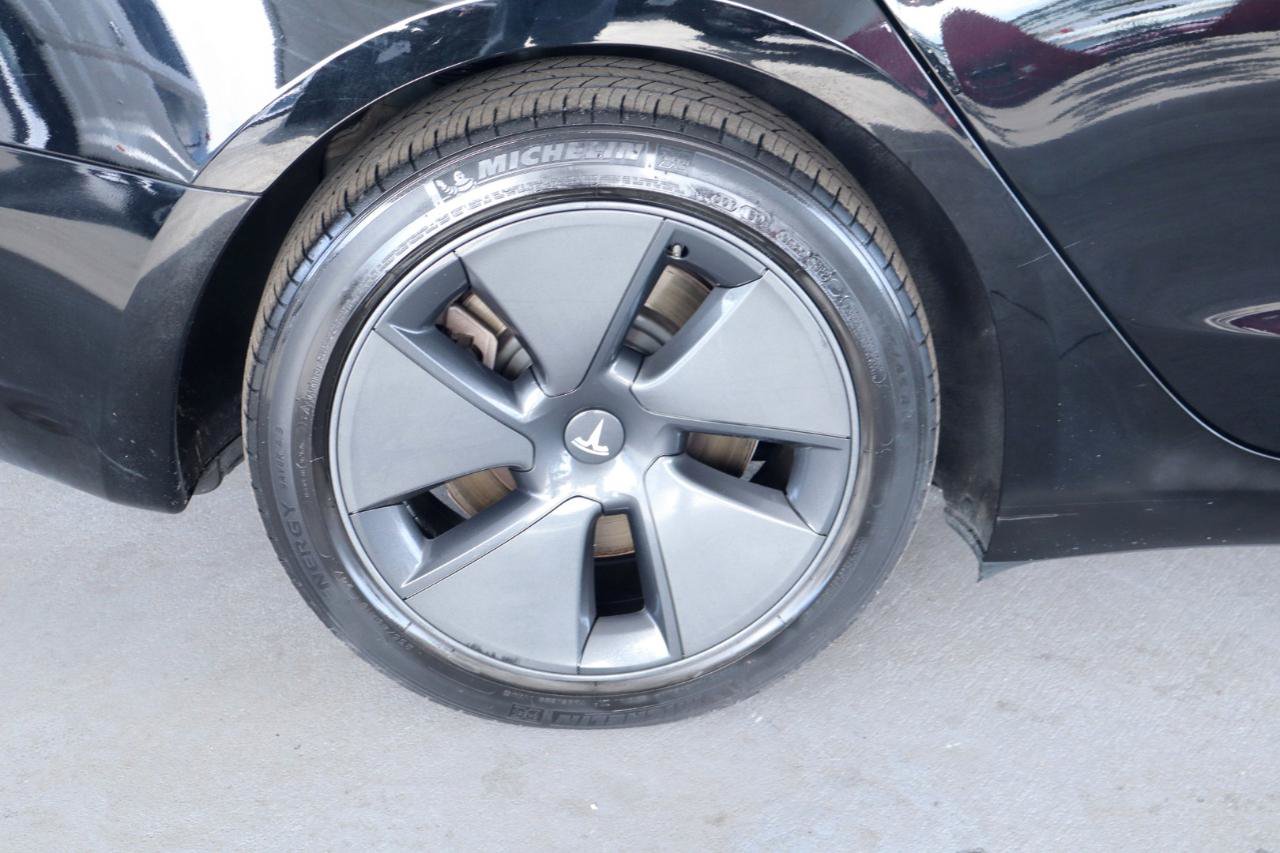 Used 2023 Tesla Model 3 Standard Range RWD image 5
