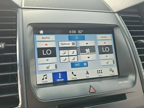 Used 2019 Ford Taurus SEL AWD/4WD image 17