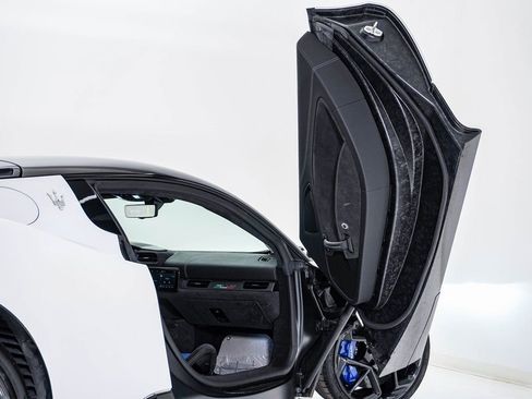 Certified 2022 Maserati MC20 Coupe image 21