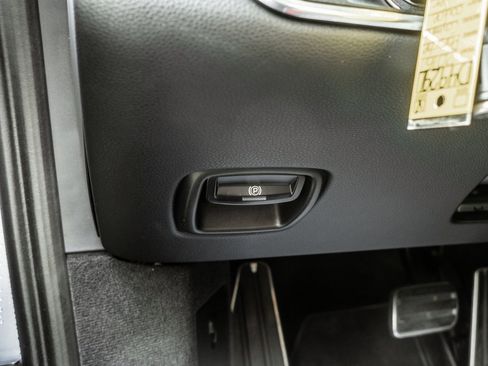 Used 2016 Porsche Cayman S image 18