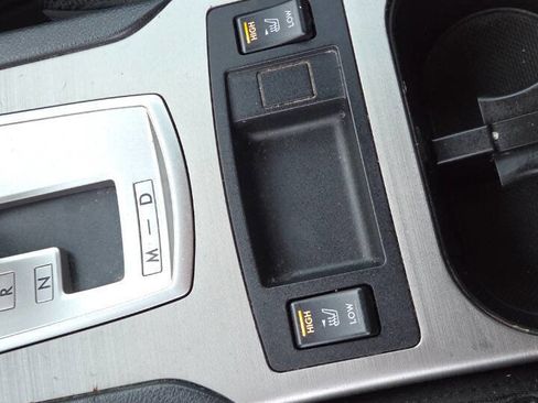 Used 2010 Subaru Legacy 2.5i Premium AWD/4WD image 46