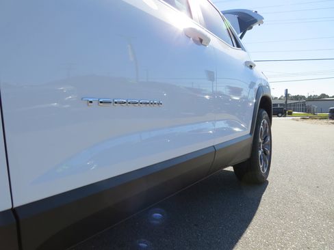 New 2026 GMC Terrain Elevation w/ Elevation Premium Package image 14