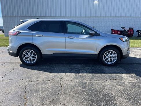 Used 2024 Ford Edge SEL image 16
