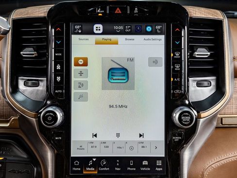 Used 2023 RAM 3500 Limited image 24