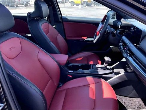 Used 2025 Kia K4 GT-Line w/ GT-Line Premium Package image 7