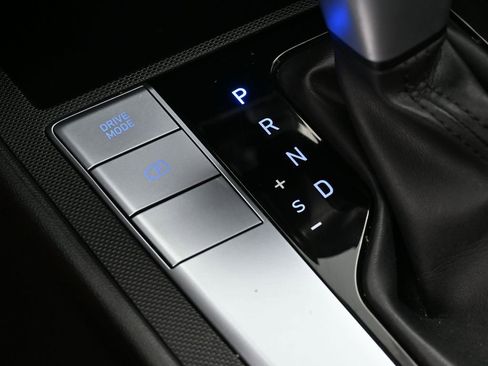 Used 2023 Hyundai Elantra SEL image 26