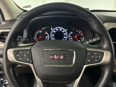 Certified 2022 GMC Acadia Denali w/ Denali Ultimate Package AWD/4WD image 11