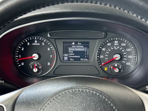 Used 2020 Kia Sorento S FWD image 23