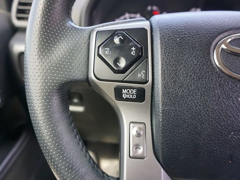 Used 2022 Toyota 4Runner SR5 Premium w/ Moonroof Package AWD/4WD image 8