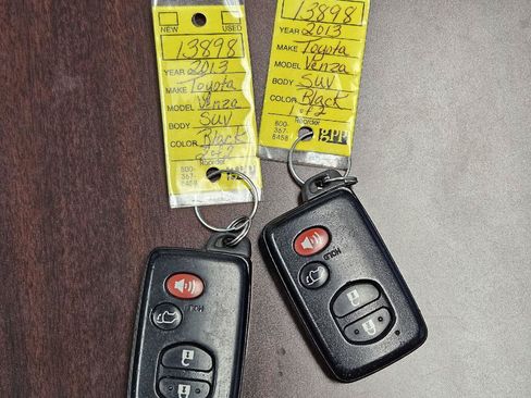 Used 2013 Toyota Venza XLE w/ XLE Premium Pkg FWD image 34