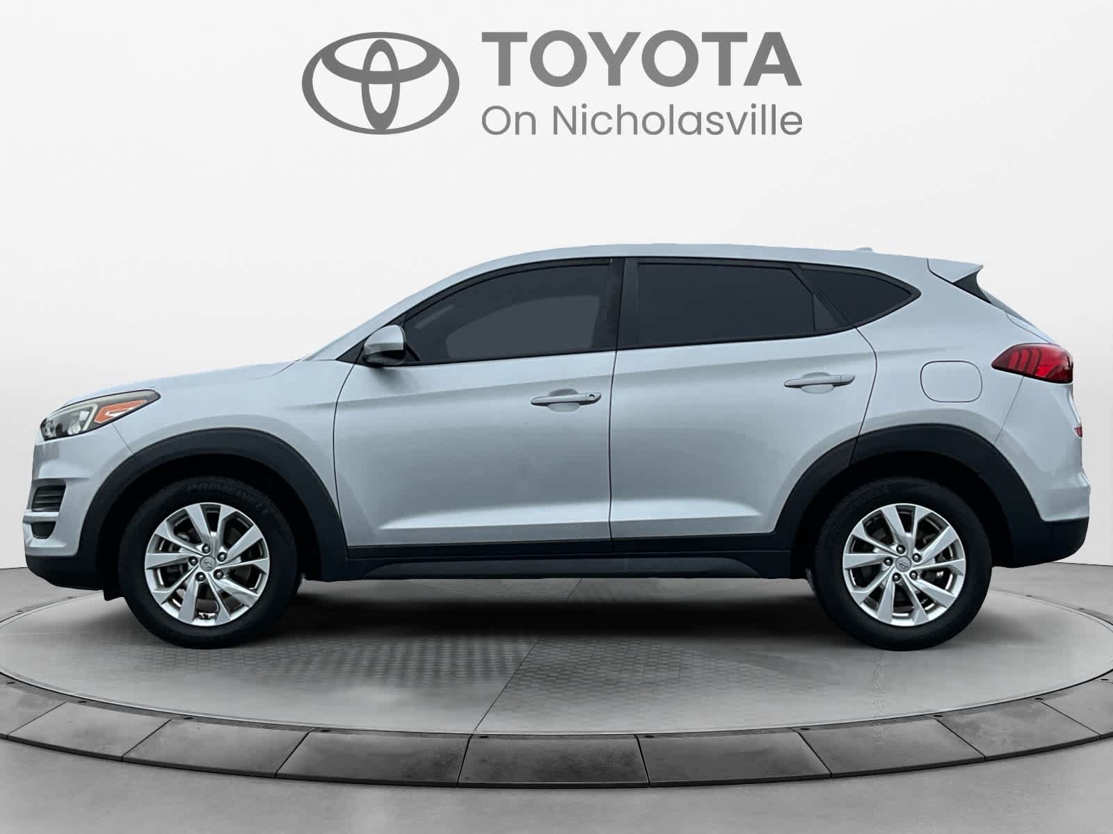 Used 2019 Hyundai Tucson SE FWD image 2