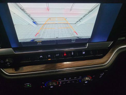 Used 2024 Chevrolet Silverado 1500 LT image 15