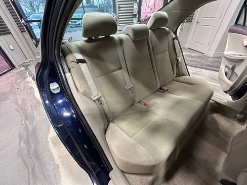 Used 2011 Toyota Corolla LE image 5